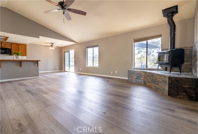 Detail Gallery Image 4 of 23 For 28891 Crystal Springs Ct, Coarsegold,  CA 93614 - 4 Beds | 2 Baths