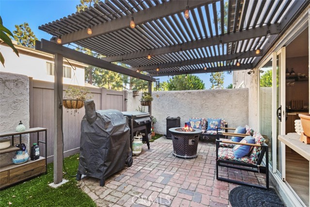 438 N Via Capri, Anaheim CA: https://media.crmls.org/medias/7ca257b6-1170-4e33-a94b-2ebf58da6de2.jpg