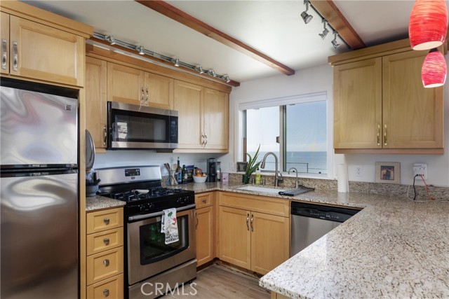 Detail Gallery Image 31 of 58 For 409 Indio Dr, Pismo Beach,  CA 93449 - 4 Beds | 4 Baths