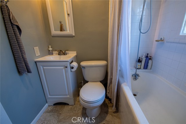 922 W 3rd Street, San Pedro CA: https://media.crmls.org/medias/7ca2e41b-2638-4af5-af02-1d2ab13ea094.jpg