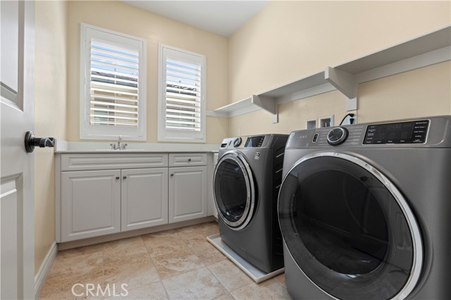 Detail Gallery Image 30 of 56 For 2168 Aliso Peak, Lake Forest,  CA 92610 - 5 Beds | 4/1 Baths