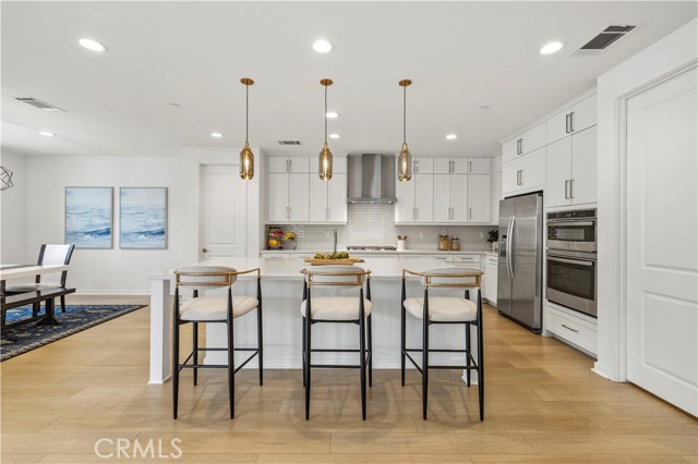 5 Bed Home for Sale in Saugus, California