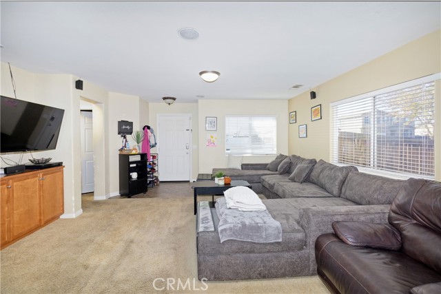 Detail Gallery Image 5 of 28 For 10990 Windcrest, Adelanto,  CA 92301 - 3 Beds | 2 Baths