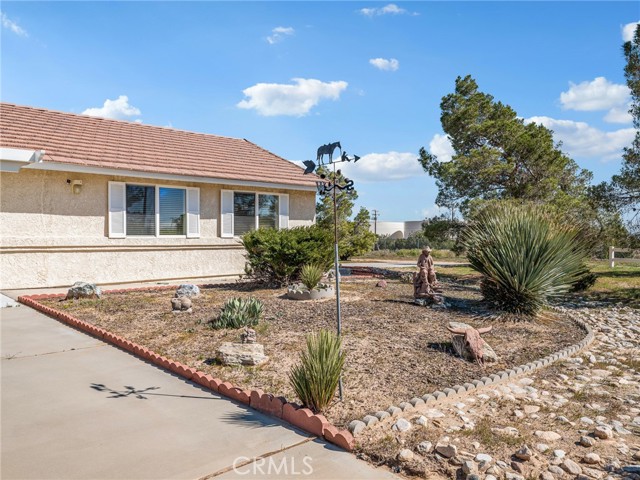 Detail Gallery Image 40 of 50 For 8840 Smoke Tree Rd, Phelan,  CA 92371 - 4 Beds | 3 Baths