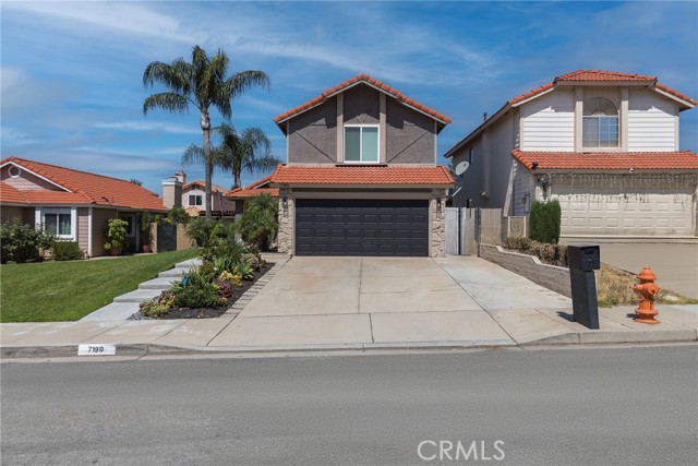 7190 Stoney Creek Dr, Highland, CA 92346