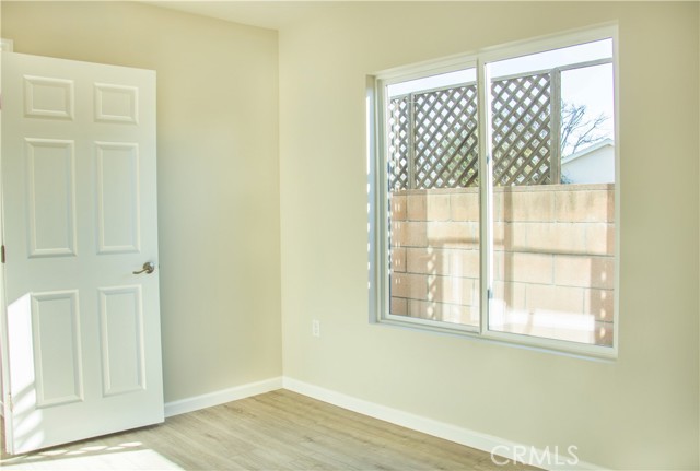 Detail Gallery Image 7 of 18 For 18138 Eccles, Northridge,  CA 91325 - 2 Beds | 2 Baths