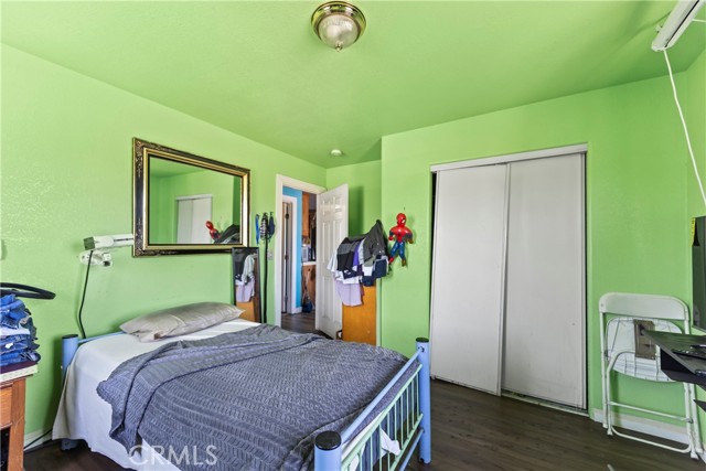 730 W 52 Place, Los Angeles CA: https://media.crmls.org/medias/7ca62be9-6ee7-4a13-ae46-0add7aa39037.jpg