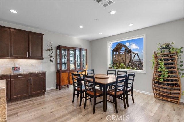 Image 9 of 49 For 18655 Cedar Crest Drive