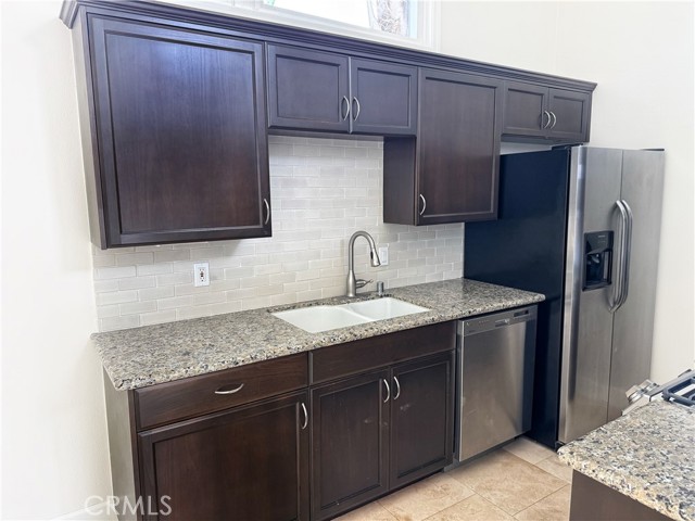 Detail Gallery Image 6 of 23 For 4100 Shorecrest Ln, Corona Del Mar,  CA 92625 - 2 Beds | 1 Baths