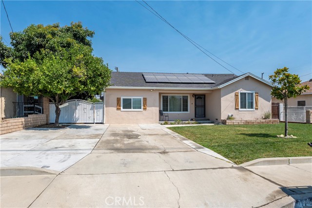 17392 Paine Street, Fontana CA: https://media.crmls.org/medias/7caa3a38-f8bd-4dbd-bf90-524364d6e573.jpg