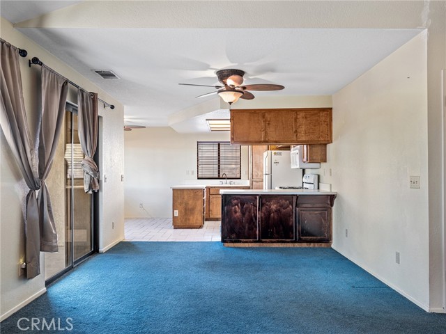 Detail Gallery Image 10 of 36 For 15082 Orchard Hill, Helendale,  CA 92342 - 2 Beds | 2 Baths