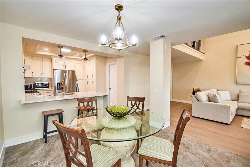 7caaedd0 51bf 43b5 B357 9cabe9eac80b