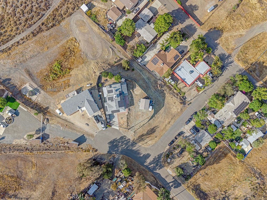 https://media.crmls.org/medias/7cacec66-a6ca-4033-926c-c162d832d183.jpg?preset=X-Large