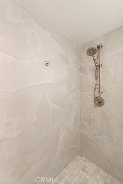 Detail Gallery Image 14 of 27 For 6201 Shoup Ave #66,  Woodland Hills,  CA 91367 - 1 Beds | 2 Baths