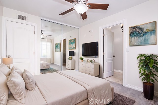 24302 Vista Ridge Drive, Valencia CA: https://media.crmls.org/medias/7cadf2ef-e31c-4f29-8b09-d3408f44a5e5.jpg