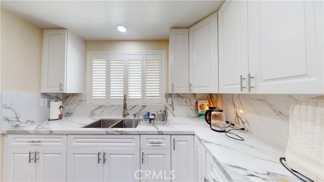 Detail Gallery Image 5 of 40 For 7601 Corona Ave, Hesperia,  CA 92345 - 3 Beds | 2 Baths