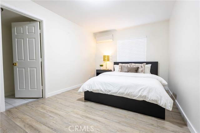 3720 S St Andrews Place, Los Angeles CA: https://media.crmls.org/medias/7caeb34f-ae51-48da-b903-1f1dcdf1e8ab.jpg