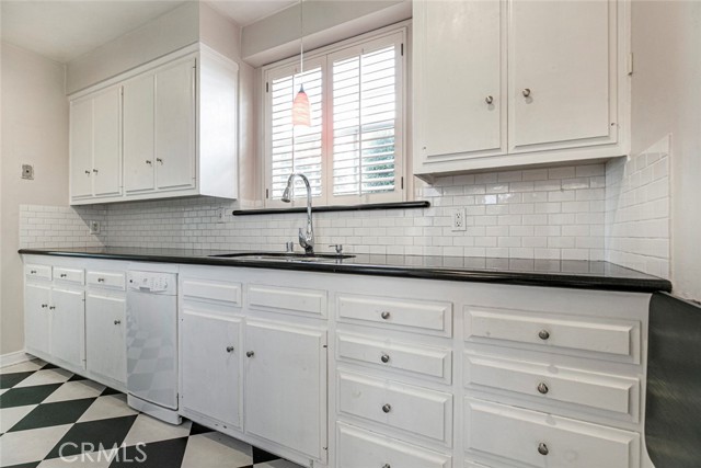 Detail Gallery Image 17 of 37 For 2737 Rustic Ln, Glendale,  CA 91208 - 1 Beds | 1 Baths