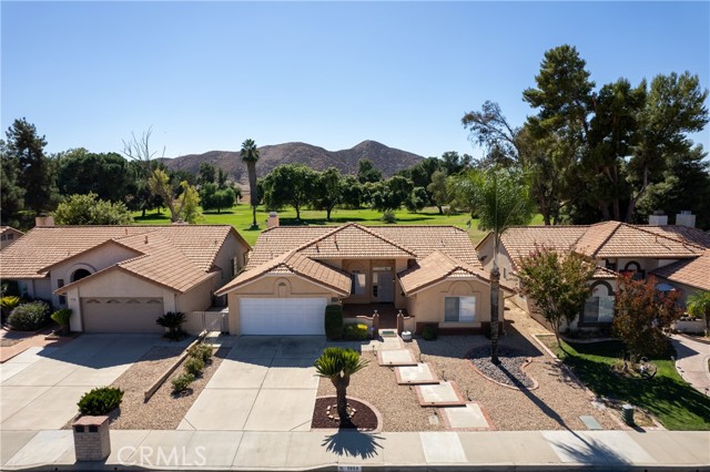 Detail Gallery Image 1 of 42 For 1959 Seven Hills Dr, Hemet,  CA 92545 - 3 Beds | 2 Baths