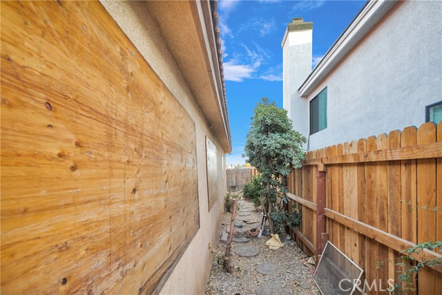 Detail Gallery Image 25 of 38 For 14819 Rosemary Dr, Victorville,  CA 92394 - 3 Beds | 2 Baths