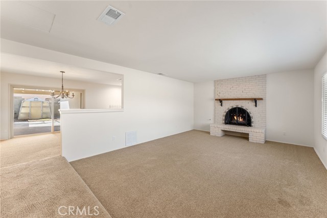 Detail Gallery Image 9 of 39 For 34913 Persimmon Ave, Yucaipa,  CA 92399 - 3 Beds | 2 Baths