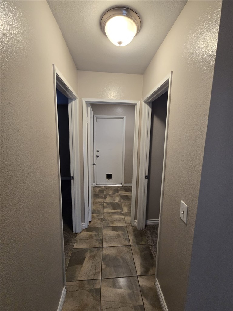 Detail Gallery Image 19 of 43 For 12993 Dartmouth Ct, Victorville,  CA 92392 - 3 Beds | 2 Baths