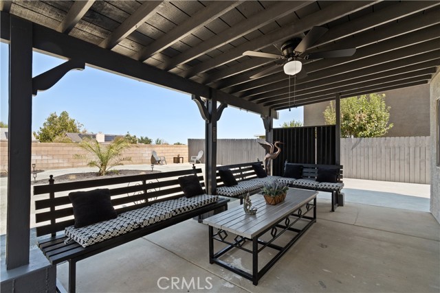 43865 Carefree Court, Lancaster CA: https://media.crmls.org/medias/7cb14407-6c66-4fb9-a78b-5a3ddebcb359.jpg