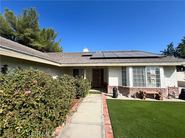 Detail Gallery Image 3 of 18 For 18668 Kamana Rd, Apple Valley,  CA 92307 - 3 Beds | 2/1 Baths