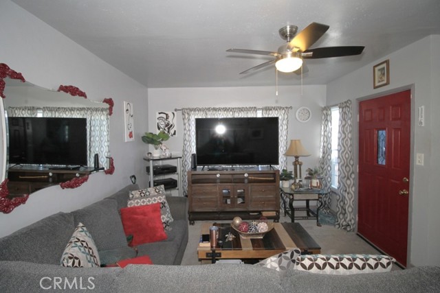 Detail Gallery Image 5 of 23 For 108 W Grandview Dr, Barstow,  CA 92311 - 2 Beds | 2 Baths