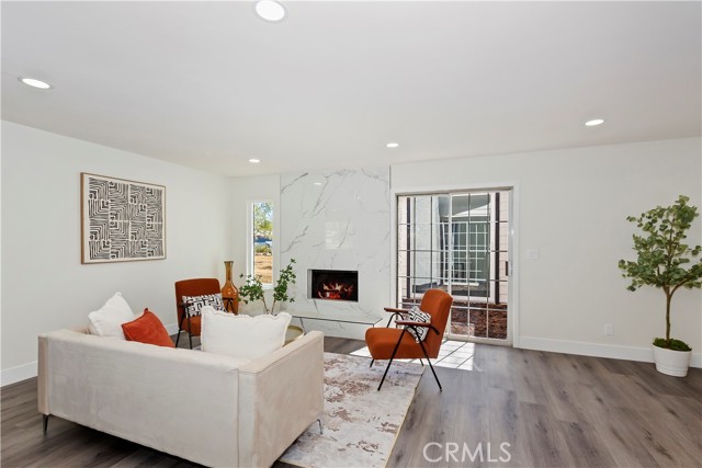 Detail Gallery Image 8 of 29 For 15615 Erie Rd, Apple Valley,  CA 92307 - 4 Beds | 2 Baths