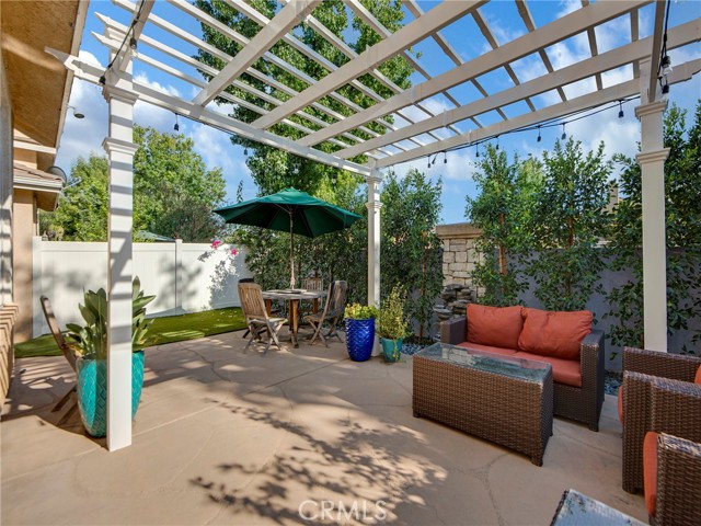 Detail Gallery Image 10 of 48 For 27626 Iris Pl, Castaic,  CA 91384 - 4 Beds | 2/1 Baths