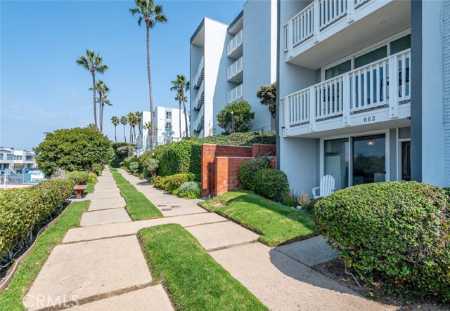 Amenities galore and only steps to the beach, bike path and Pacific Ocean.