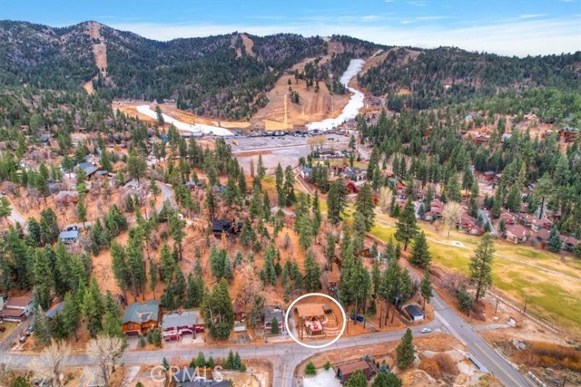 43201 Sand Canyon Road, Big Bear Lake CA: https://media.crmls.org/medias/7cb5233e-fffb-4b96-9104-981a85625ebb.jpg