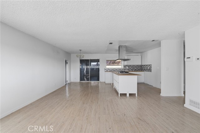 Detail Gallery Image 10 of 39 For 8912 S Fir, Los Angeles,  CA 90002 - 3 Beds | 2 Baths