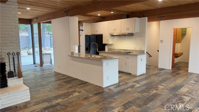 Detail Gallery Image 42 of 45 For 24735 Mulholland Hwy, Calabasas,  CA 91302 - 4 Beds | 2/1 Baths