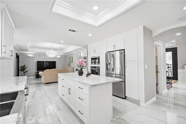 Detail Gallery Image 7 of 59 For 4935 Doreen, Temple City,  CA 91780 - 5 Beds | 4 Baths