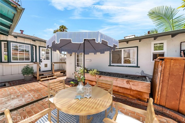 616 Rushville Street, La Jolla CA: https://media.crmls.org/medias/7cb717a9-c3b3-4afa-baf0-0a53e356b935.jpg