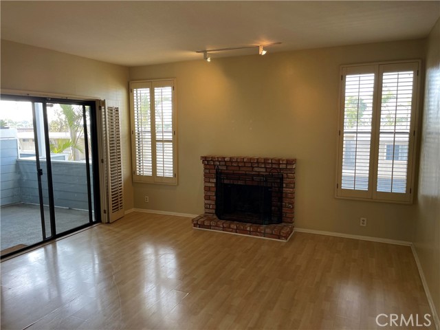 Detail Gallery Image 15 of 43 For 16960 Algonquin St #I-204,  Huntington Beach,  CA 92649 - 1 Beds | 1 Baths