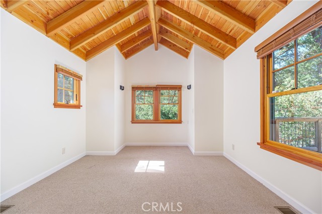 Detail Gallery Image 19 of 38 For 16 Meadow View Ln, San Geronimo,  CA 94963 - 3 Beds | 3/2 Baths