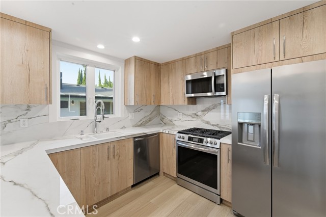 Detail Gallery Image 42 of 48 For 19510 Merridy, Northridge,  CA 91324 - 6 Beds | 6/1 Baths