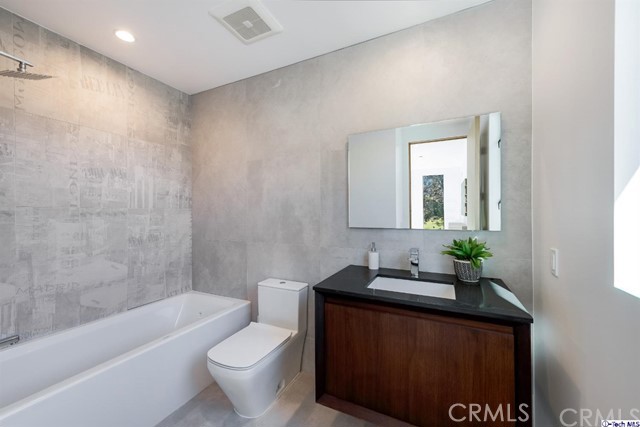 4 Bed Home for Sale in Studio City, California