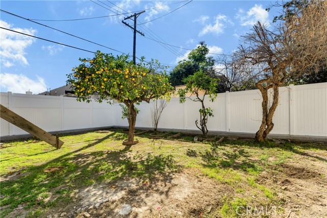 Detail Gallery Image 46 of 46 For 1626 Winona Bld, Los Angeles,  CA 90027 - 5 Beds | 5 Baths