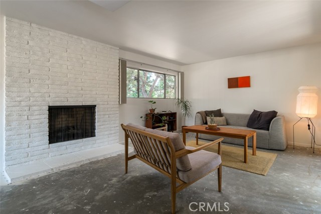 15929 Sunburst Street, North Hills CA: https://media.crmls.org/medias/7cbc2f12-33a6-4edc-a225-5f074888896a.jpg