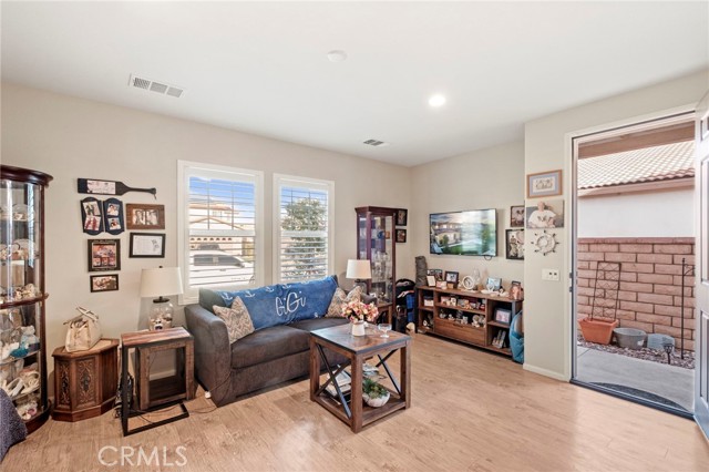 Detail Gallery Image 20 of 69 For 30205 Big Country Dr, Menifee,  CA 92584 - 5 Beds | 4 Baths