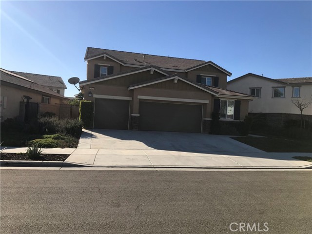 12015 Santiam Ct