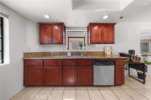 Detail Gallery Image 15 of 29 For 25 Palmetto Dr a,  Alhambra,  CA 91801 - 3 Beds | 2/1 Baths