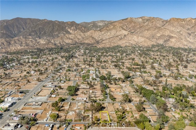 95 E Calaveras Street, Altadena CA: https://media.crmls.org/medias/7cbde332-48e3-415b-836f-54a867023eff.jpg