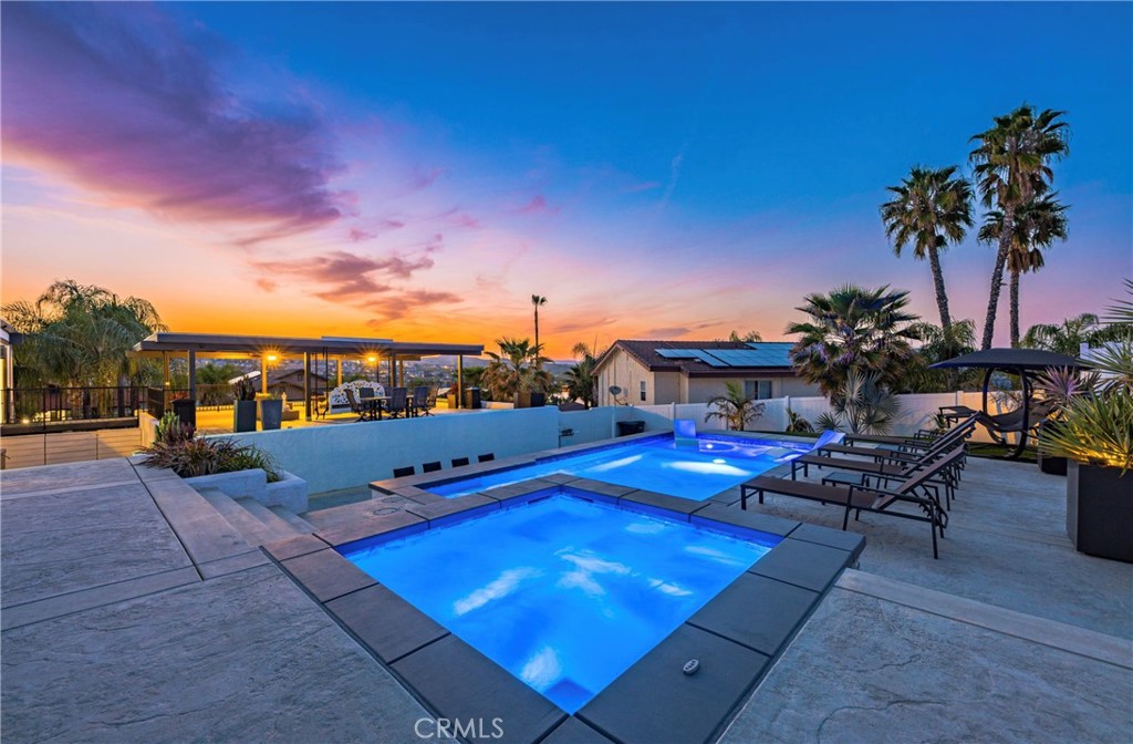22239 Loch Lomond, Canyon Lake, CA 92587