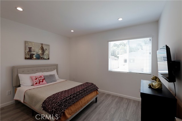 Detail Gallery Image 21 of 26 For 18623 Bryant St, Northridge,  CA 91324 - 3 Beds | 2 Baths