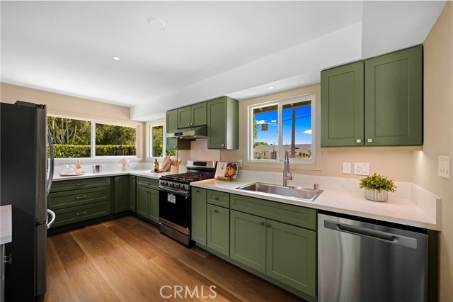 Detail Gallery Image 15 of 32 For 883 E Leadora, Glendora,  CA 91741 - 3 Beds | 3/1 Baths